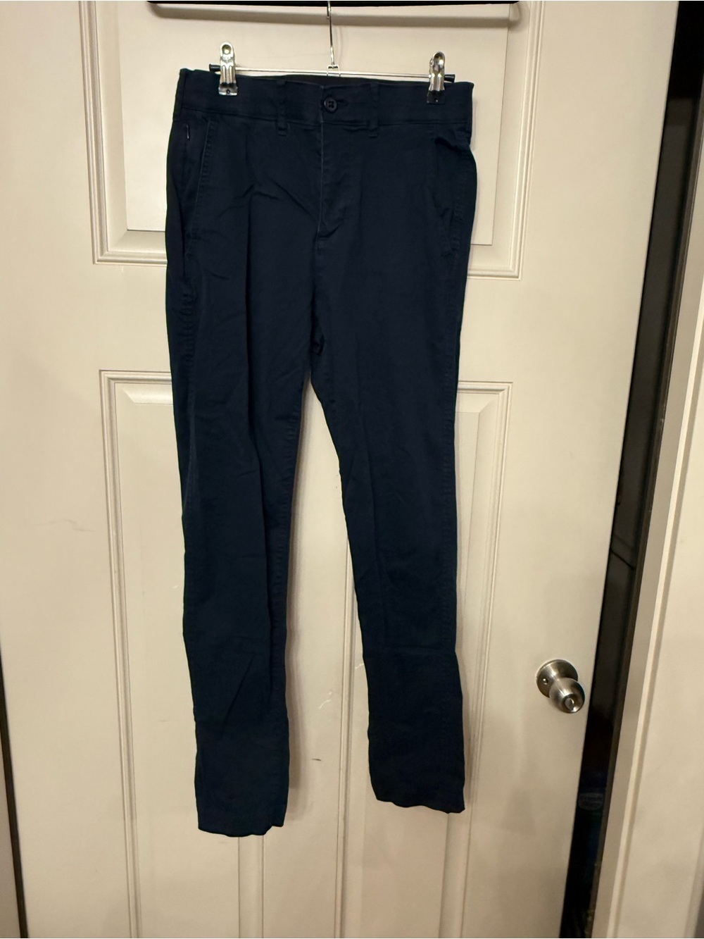 Abercrombie & Fitch Men's Dark Navy Chino Pants